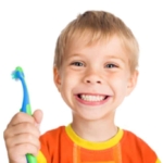 cepillos de dientes infantiles - cuidado odontológico infantil